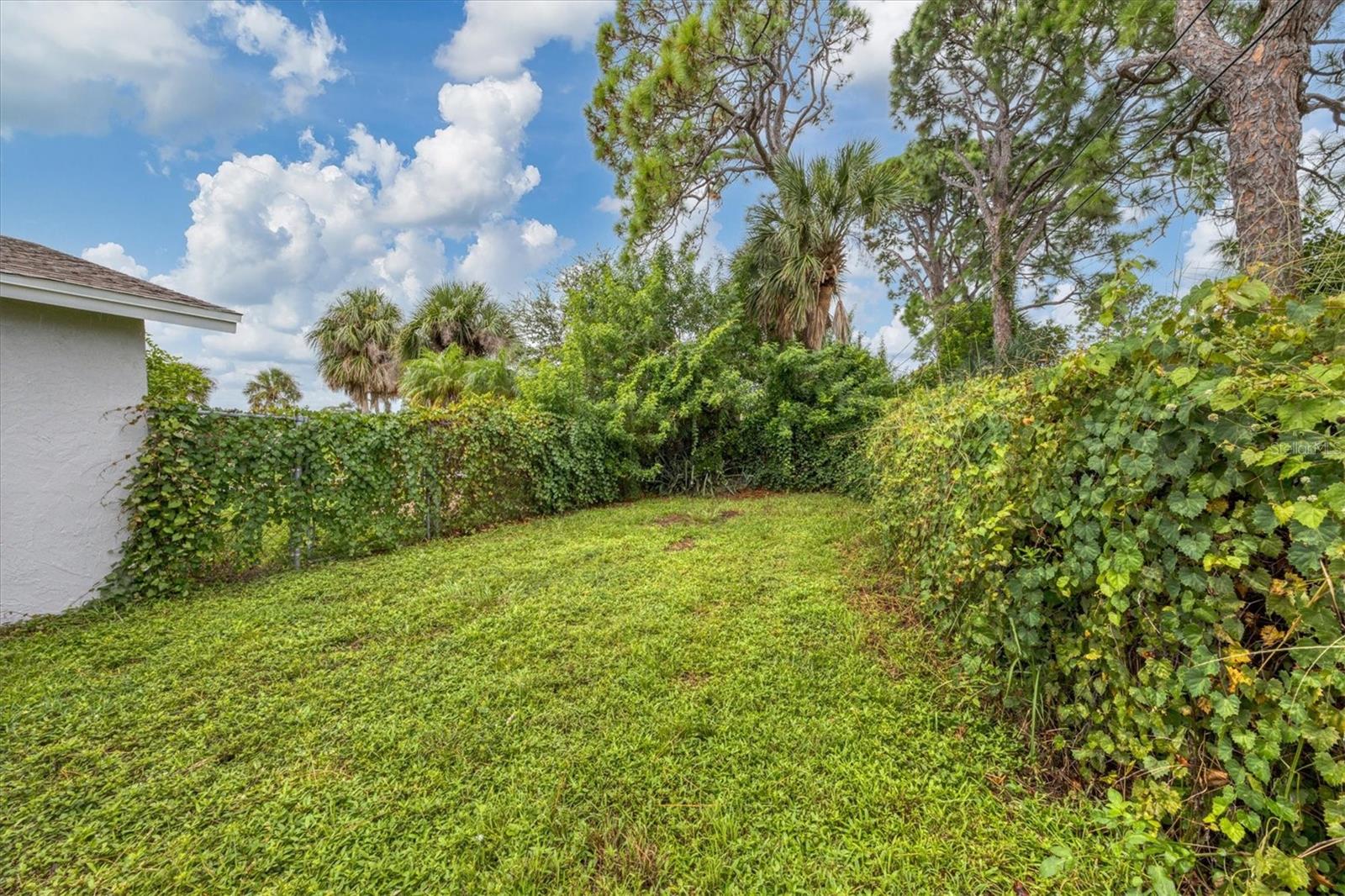 SOUTH VENICE - Residential Lease