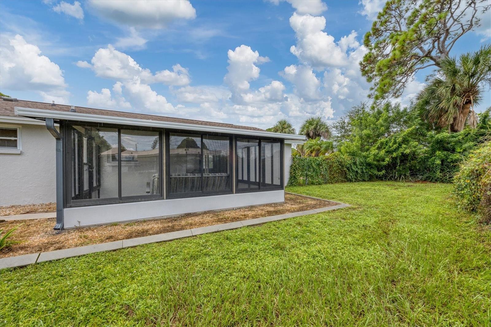 SOUTH VENICE - Residential Lease