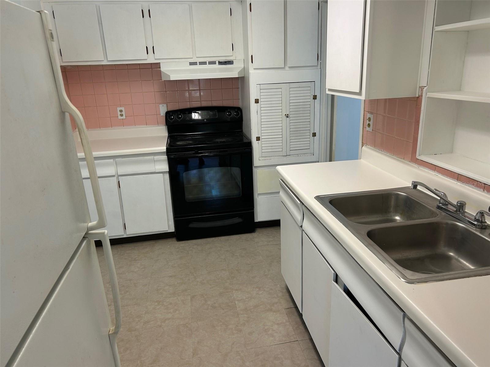 SOUTH TAMPA SUBDIVISION - Residential