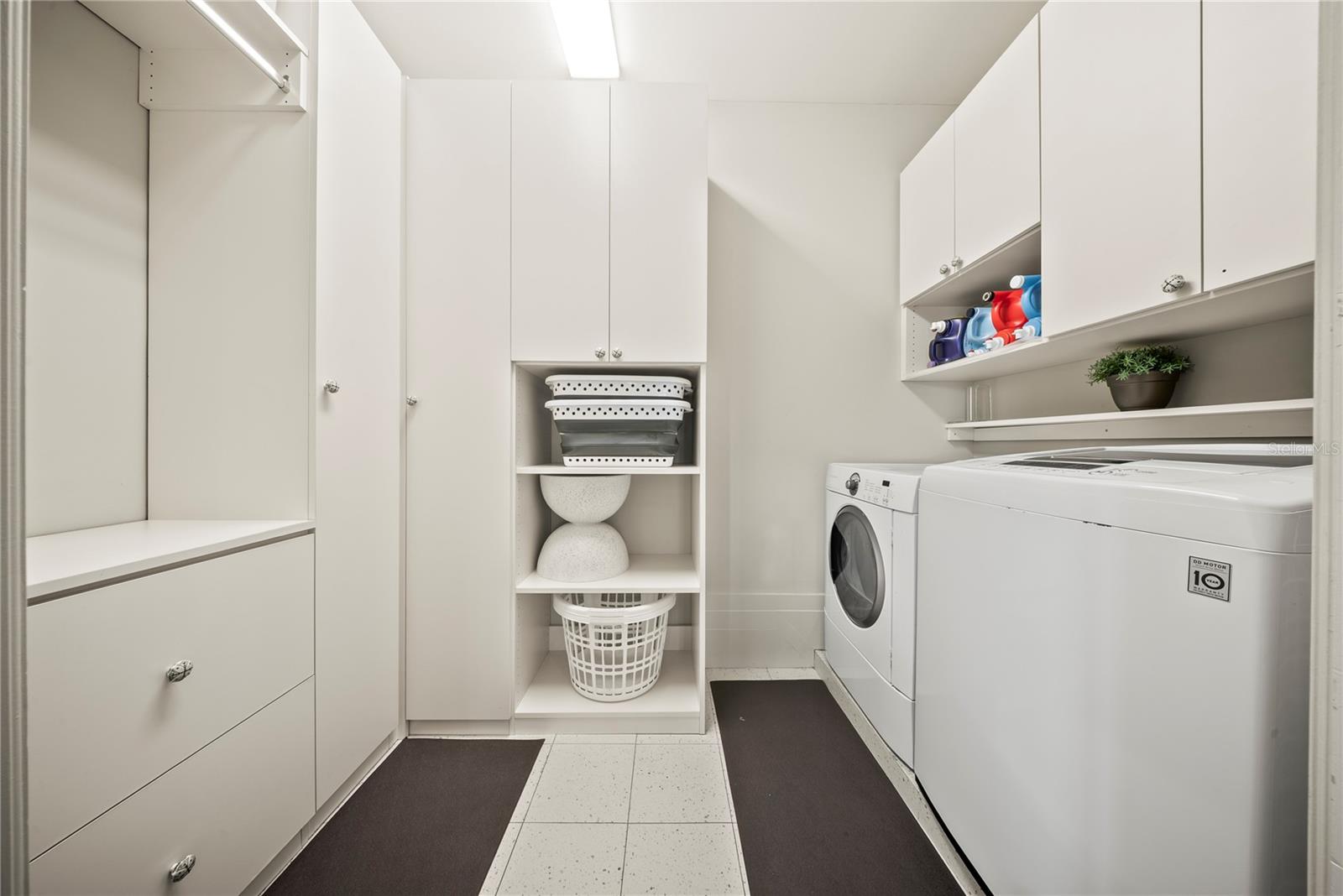 BAY HILL SEC 10 - Residential