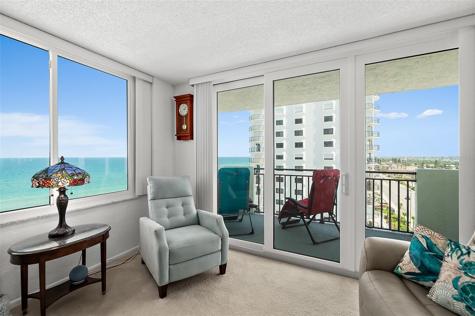 OCEAN 01 CONDO - Residential