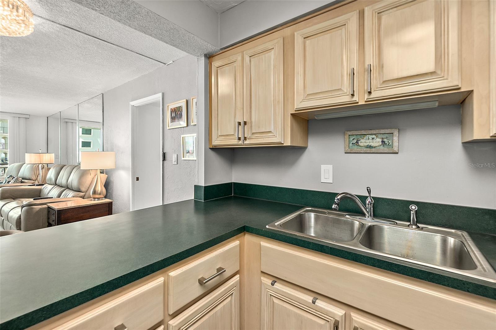 OCEAN 01 CONDO - Residential