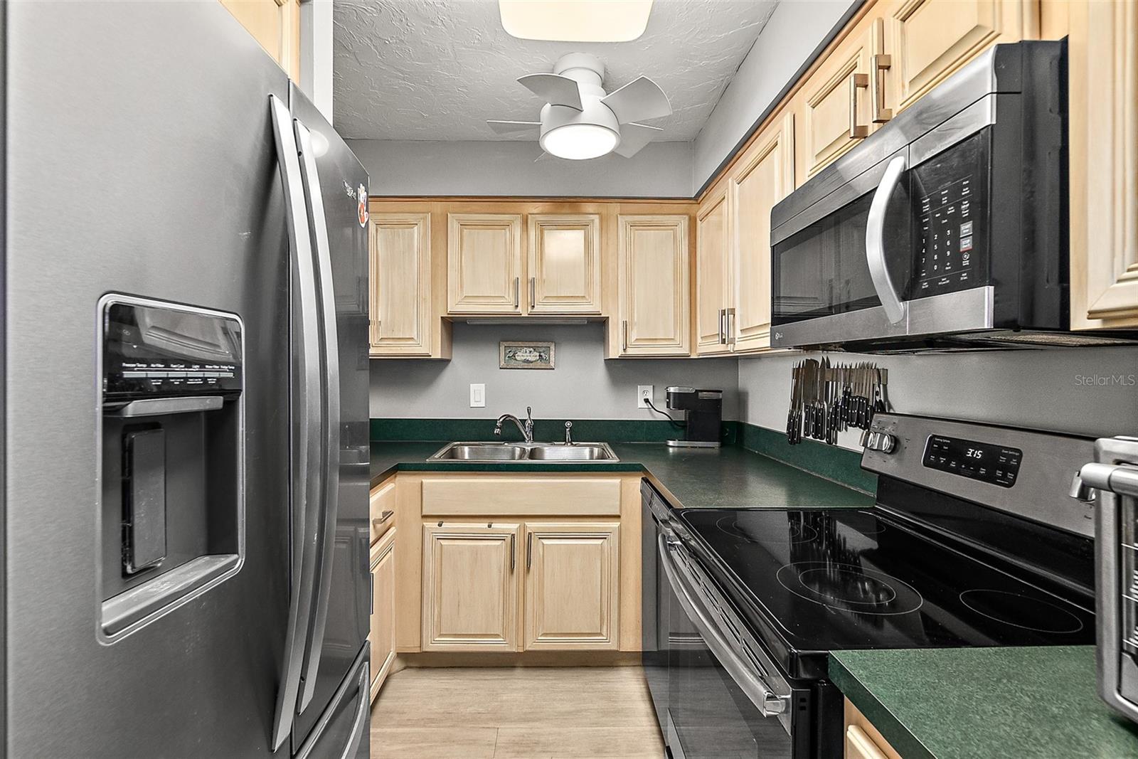 OCEAN 01 CONDO - Residential