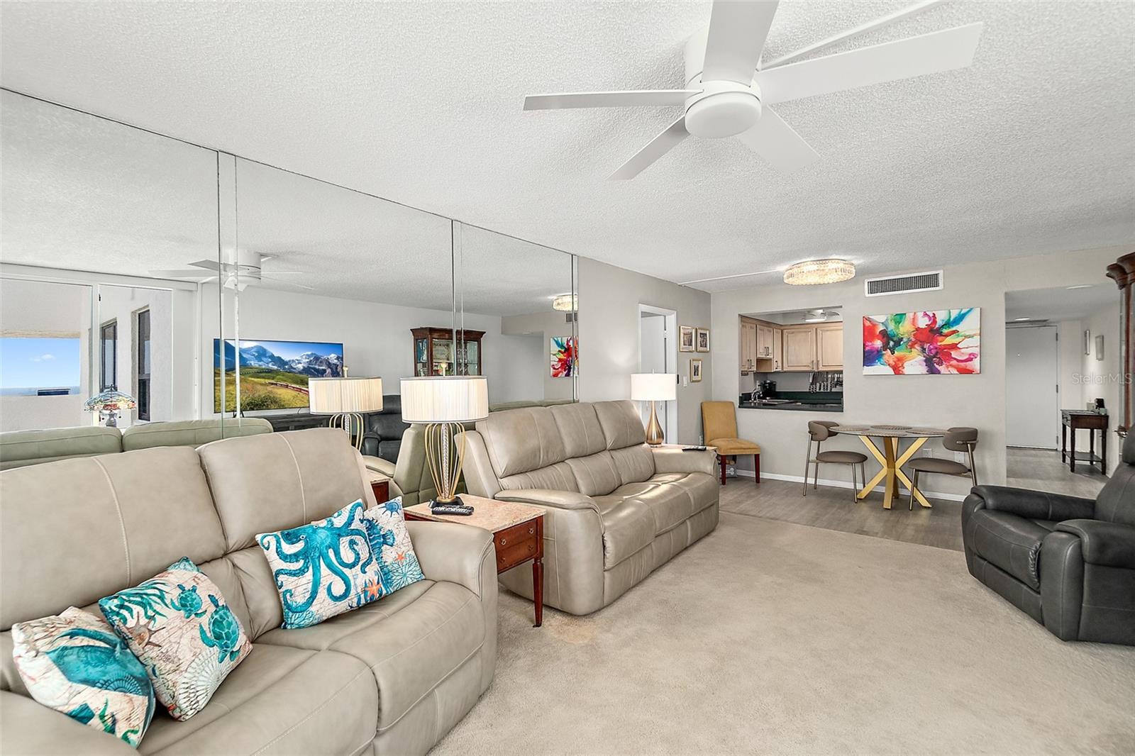 OCEAN 01 CONDO - Residential