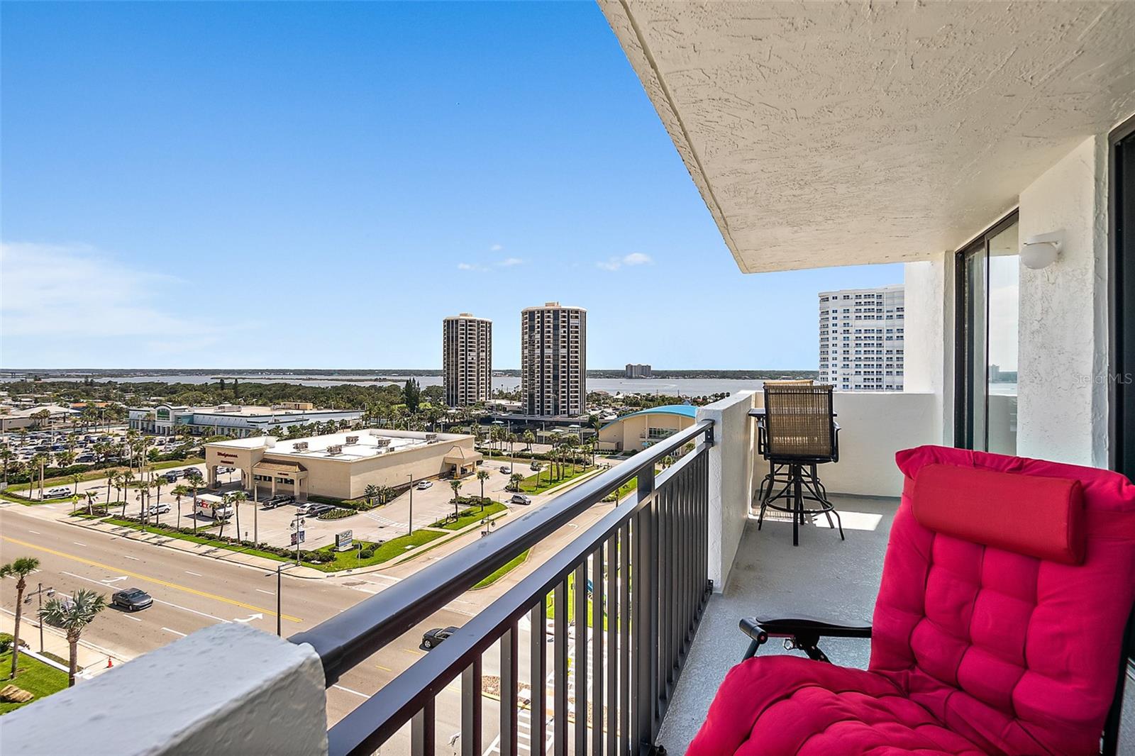 OCEAN 01 CONDO - Residential