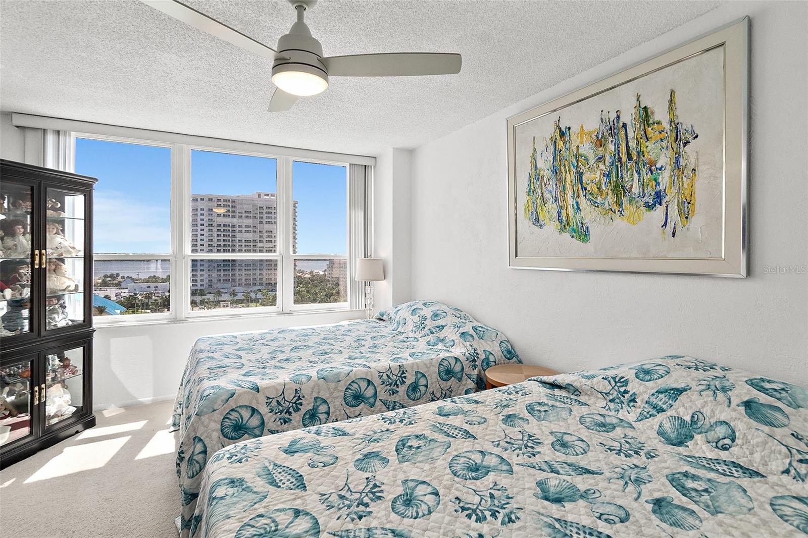 OCEAN 01 CONDO - Residential