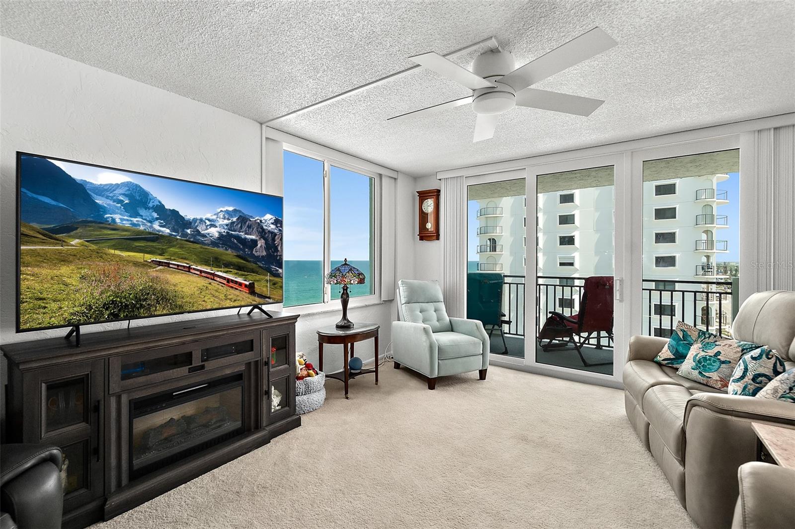 OCEAN 01 CONDO - Residential