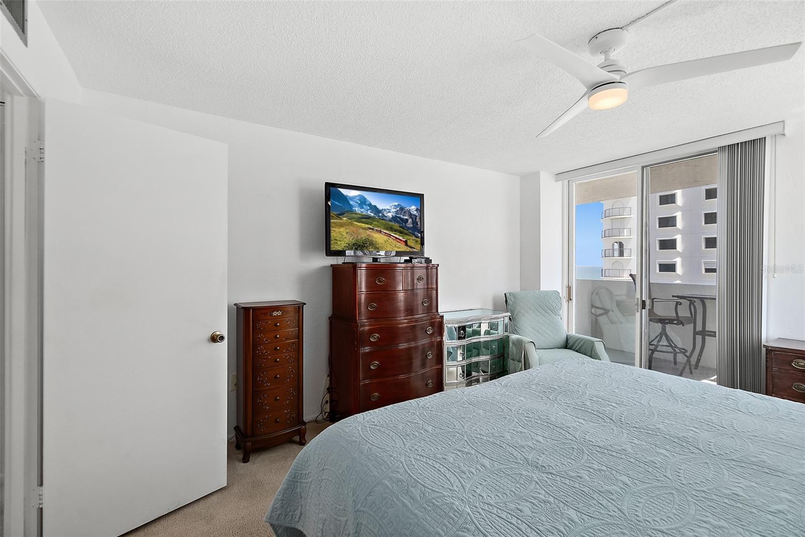 OCEAN 01 CONDO - Residential