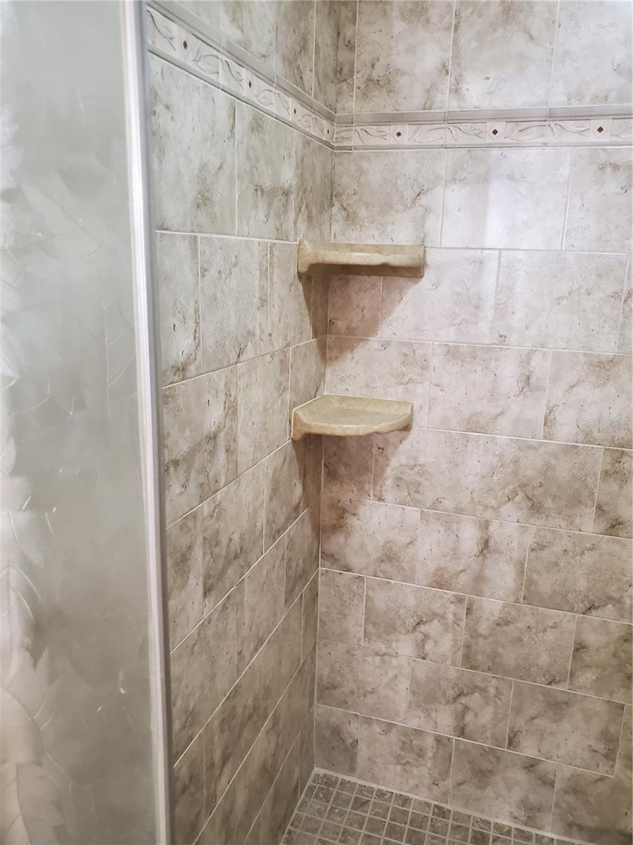 TOWNN COUNTRY PARK UNIT 29 - Residential Lease