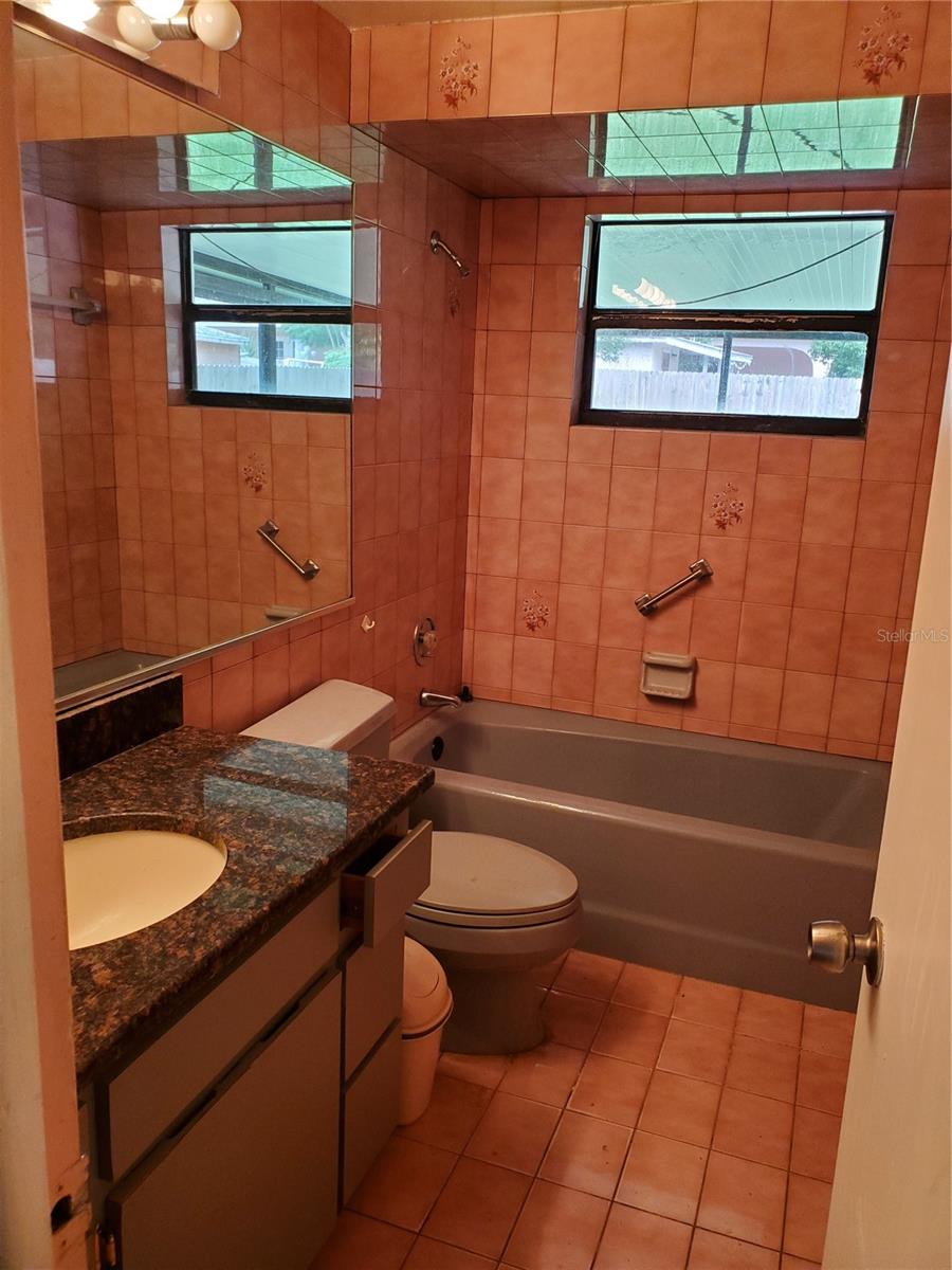 TOWNN COUNTRY PARK UNIT 29 - Residential Lease