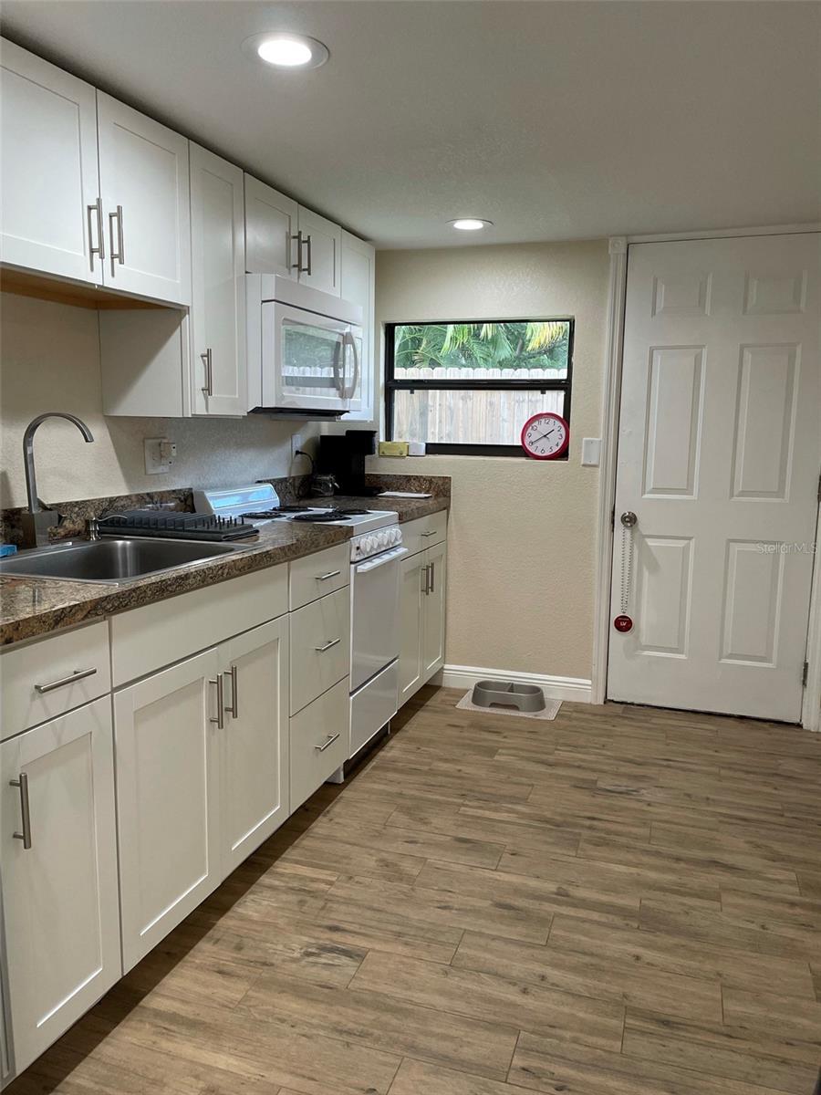 TOWNN COUNTRY PARK UNIT 29 - Residential Lease