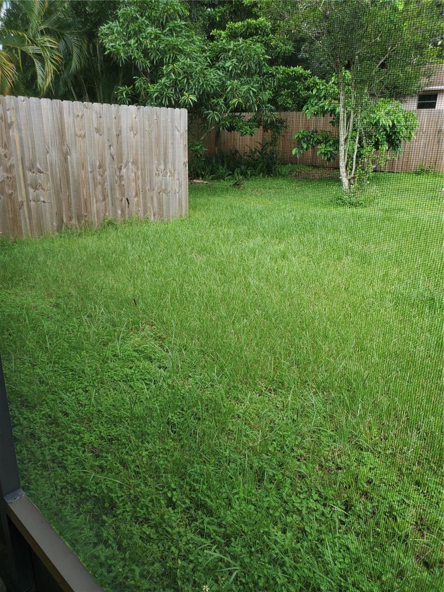 TOWNN COUNTRY PARK UNIT 29 - Residential Lease