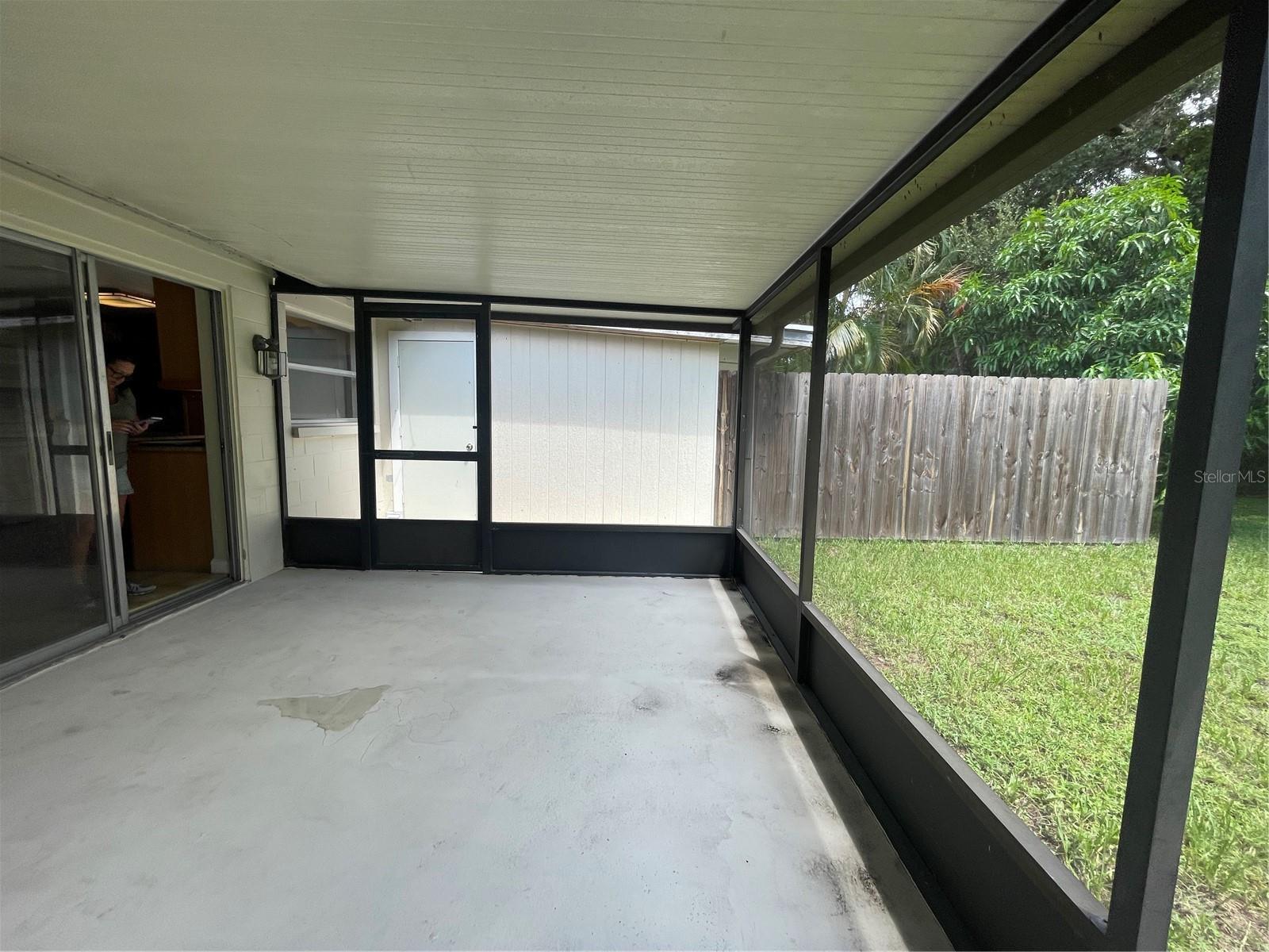 TOWNN COUNTRY PARK UNIT 29 - Residential Lease