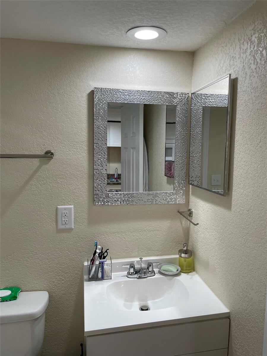 TOWNN COUNTRY PARK UNIT 29 - Residential Lease