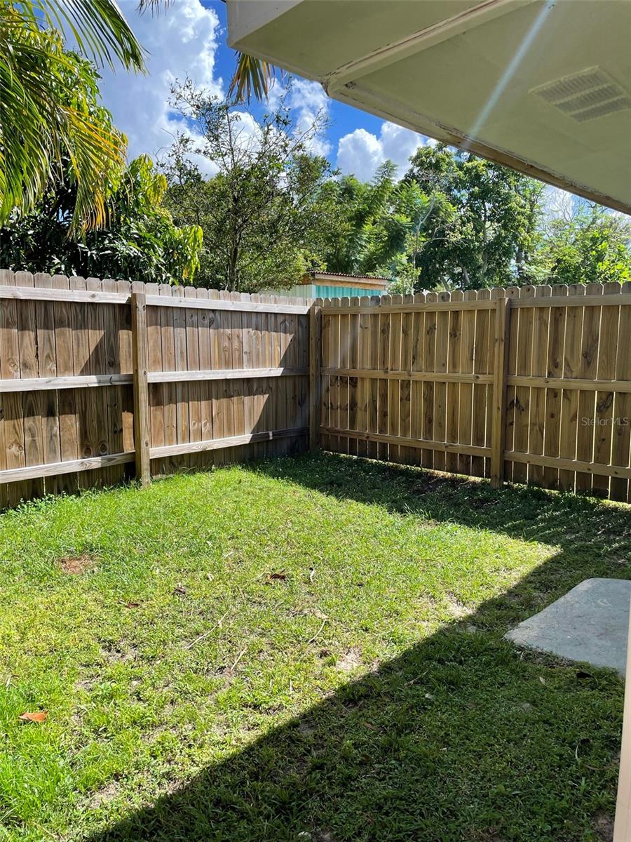 TOWNN COUNTRY PARK UNIT 29 - Residential Lease