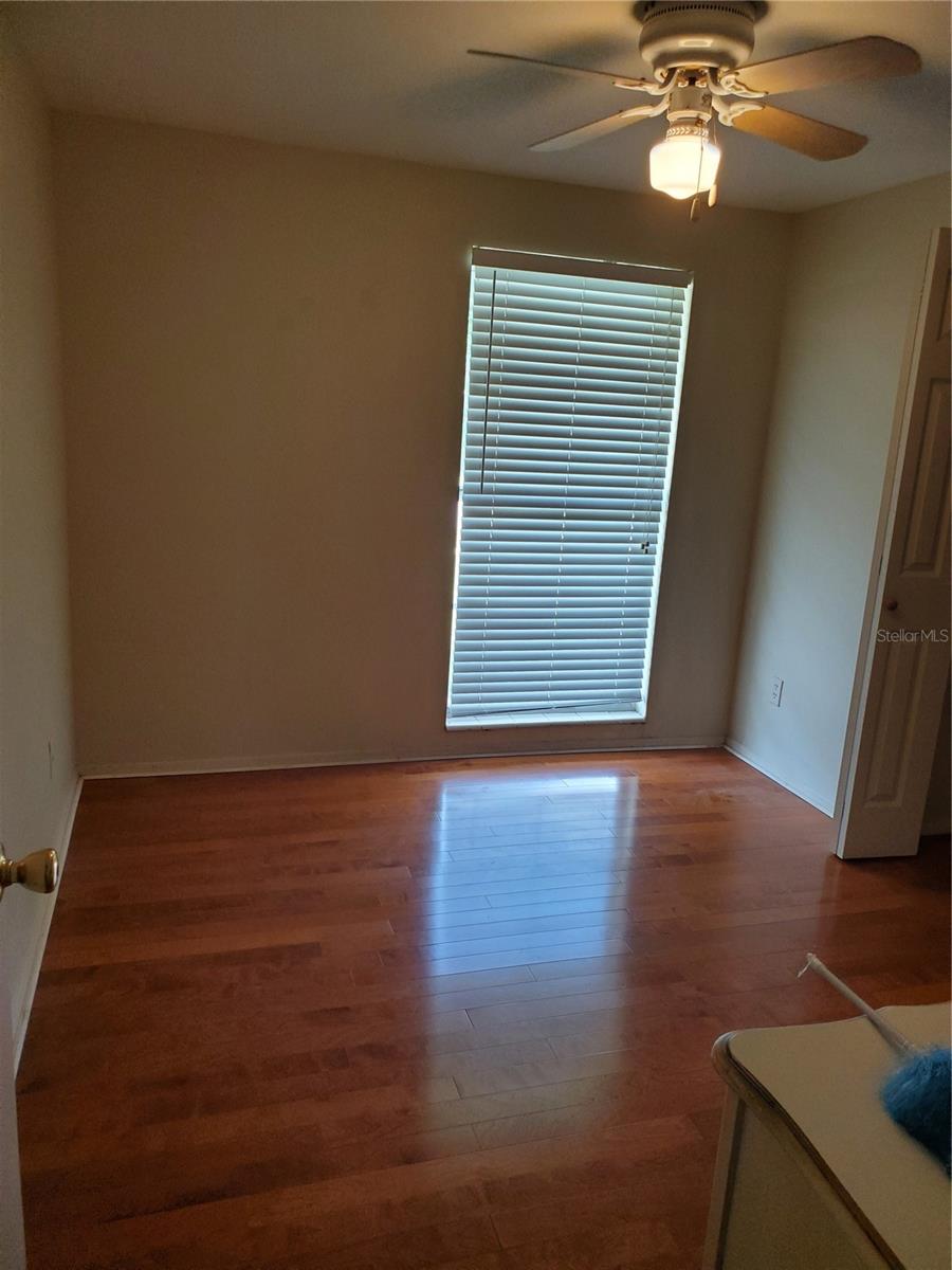 TOWNN COUNTRY PARK UNIT 29 - Residential Lease