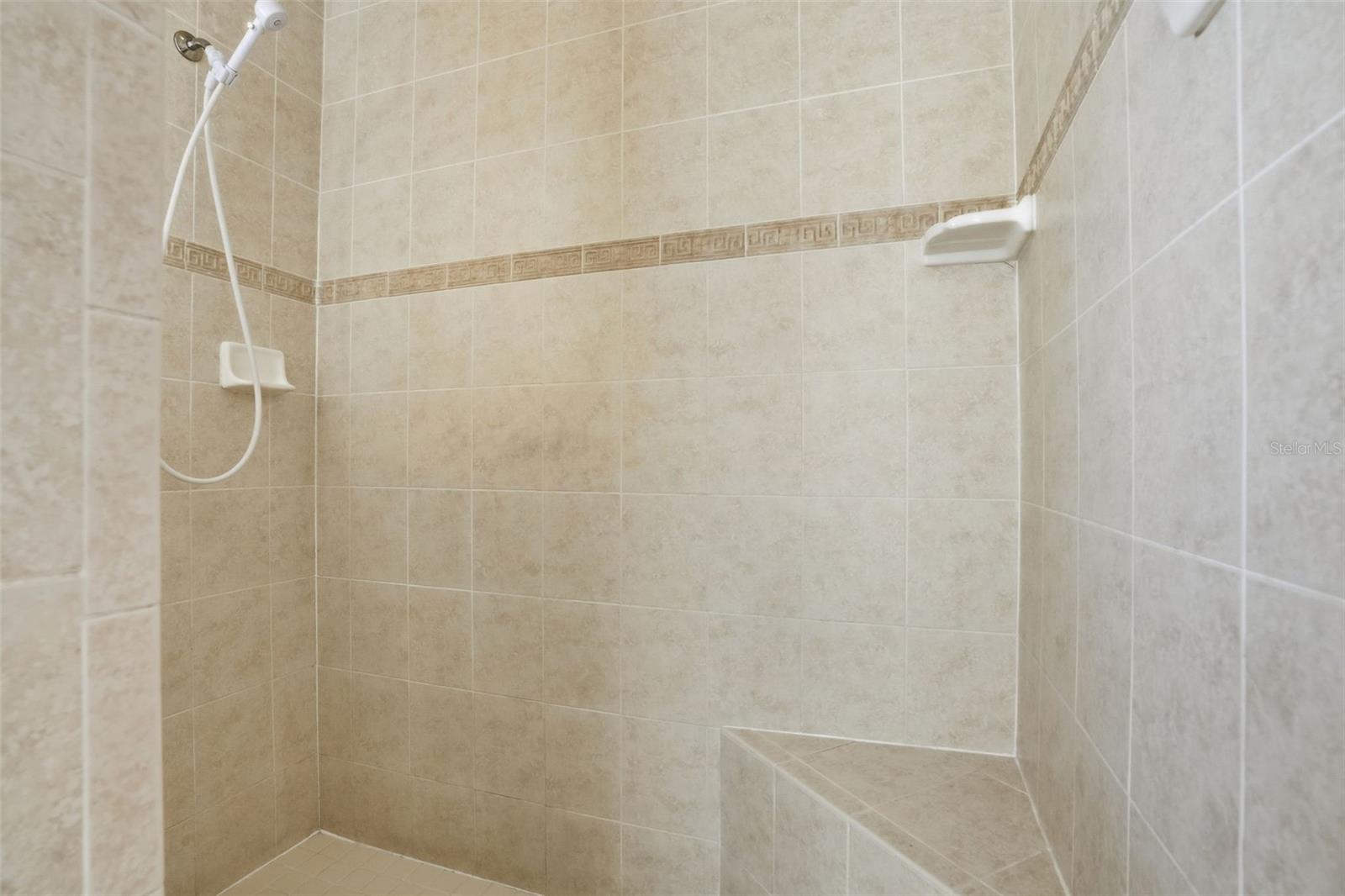 PINE RIDGE UNIT 01 - Residential