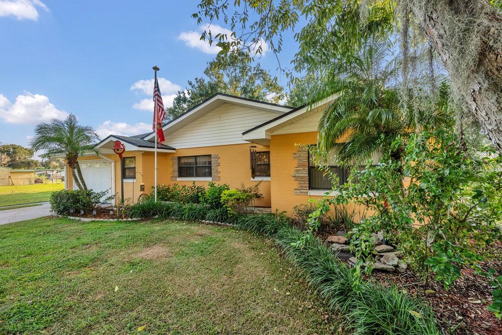 427 LONGFELLOW BOULEVARD