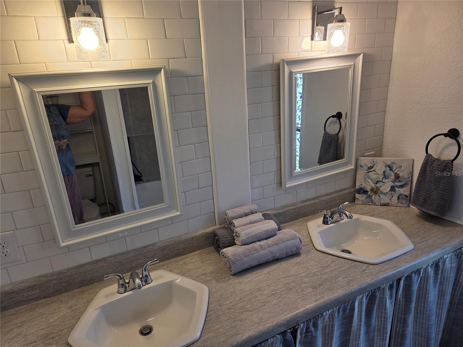 FLA FRUITLAND PARK TROP HOMESITES - Residential