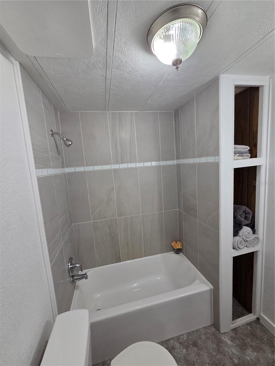 FLA FRUITLAND PARK TROP HOMESITES - Residential