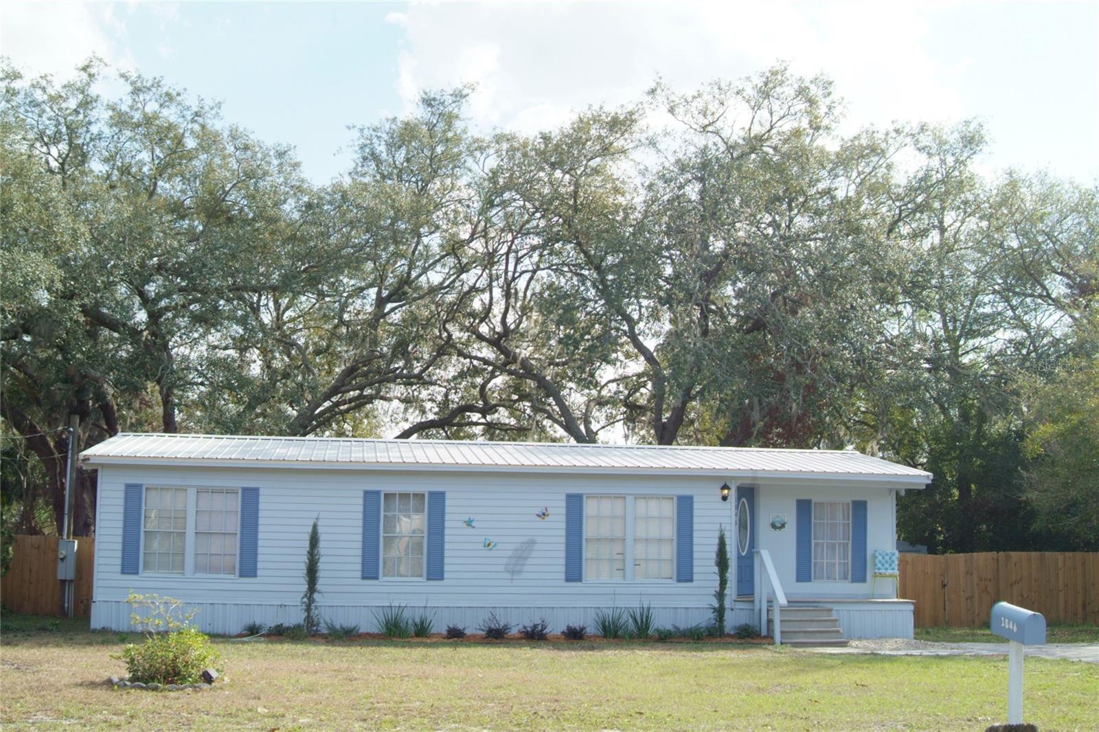 FLA FRUITLAND PARK TROP HOMESITES - Residential