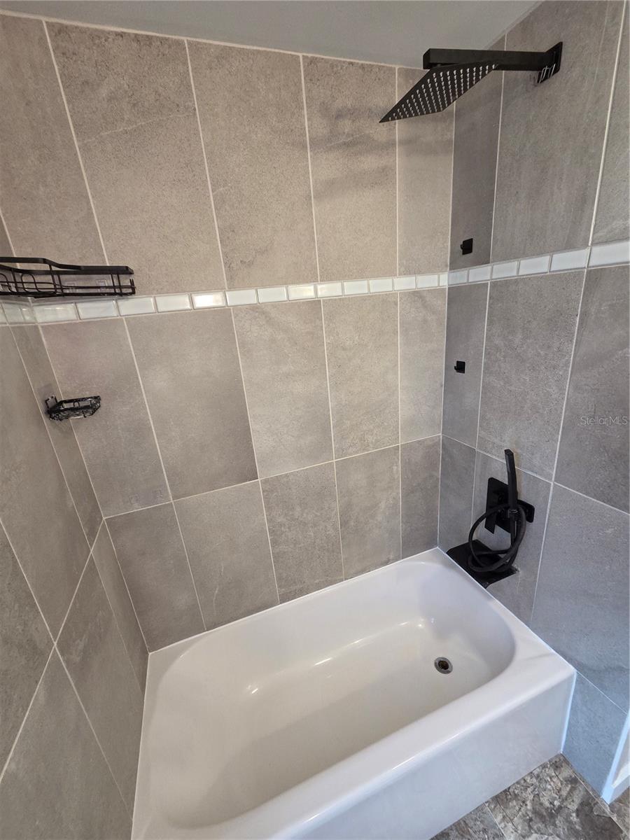 FLA FRUITLAND PARK TROP HOMESITES - Residential