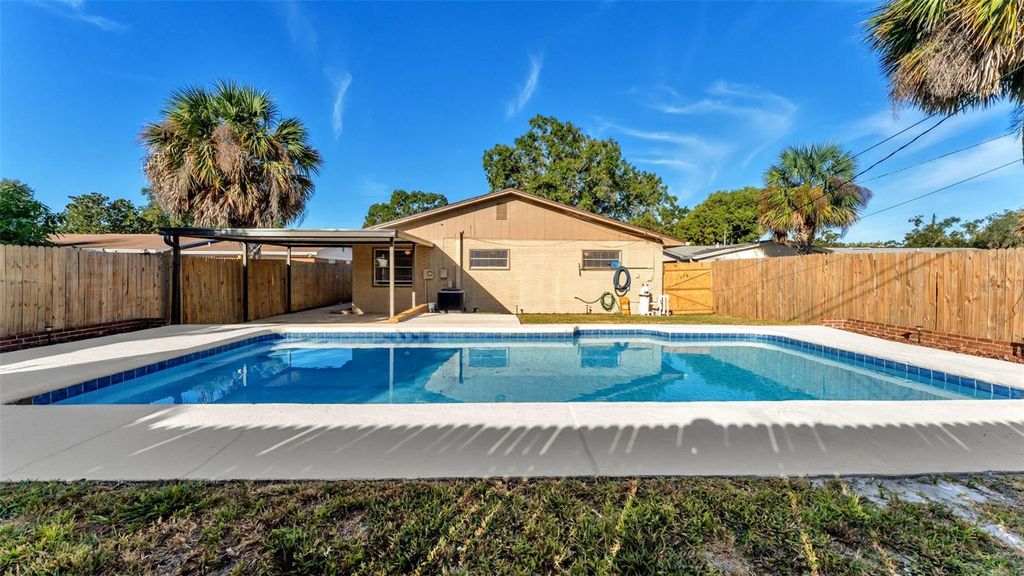 Photo of 434 Ellerbe Way, Lakeland, FL 33801 (MLS # L4956746)