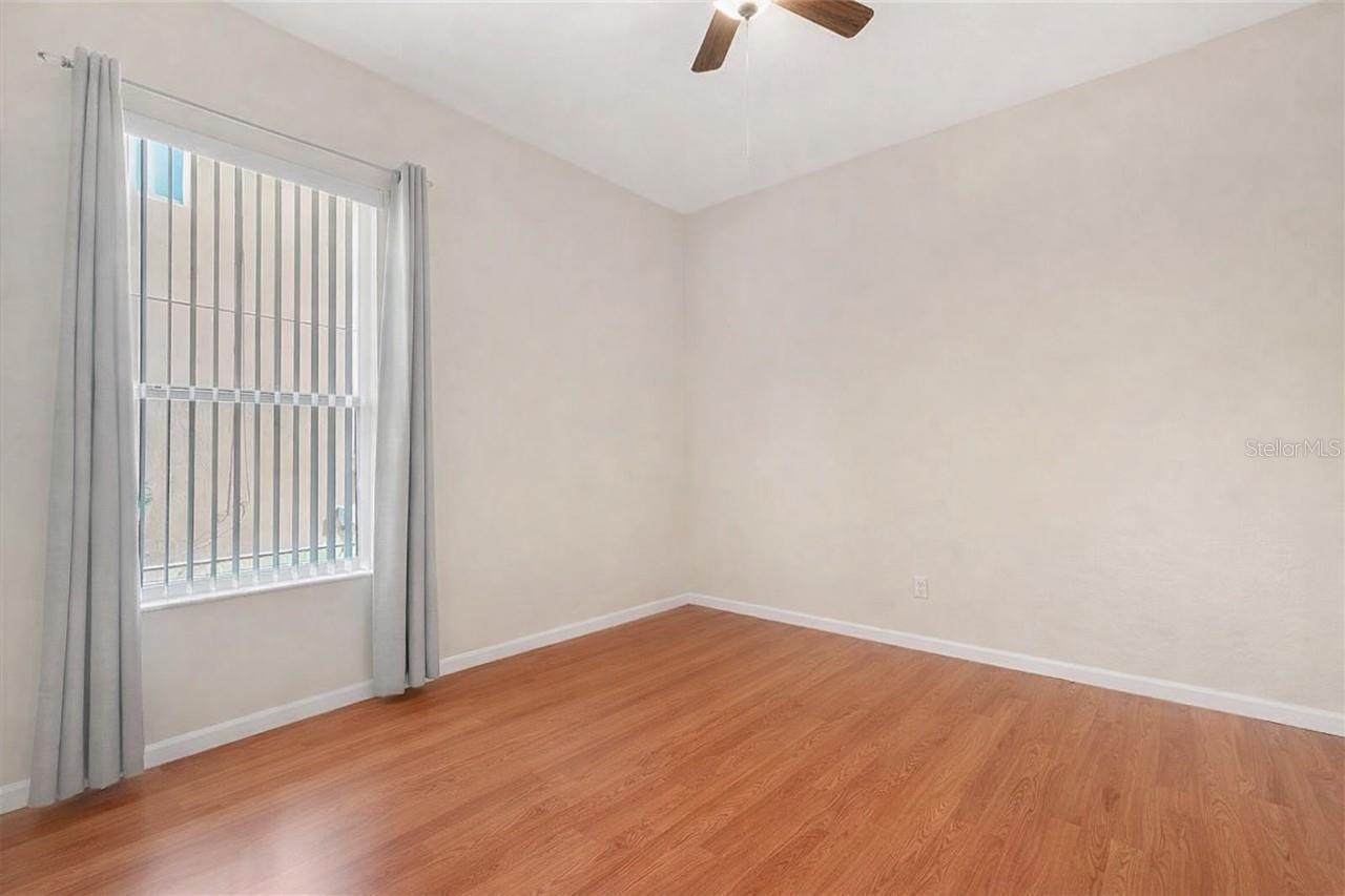 NORTH SHORE VILLAGE - Residential