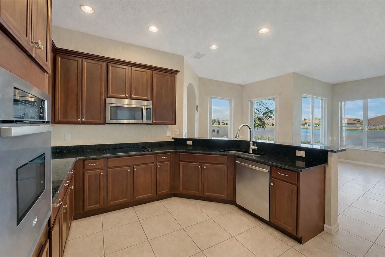 NORTH SHORE VILLAGE - Residential