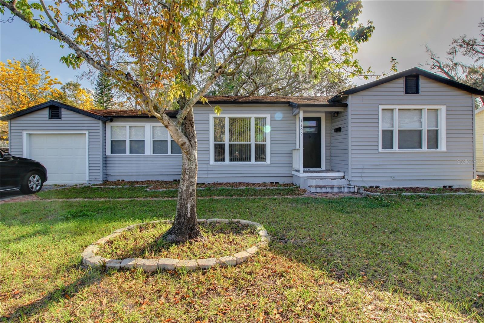 Get busy living! This spacious and contemporary oasis features 3 bedrooms, 2 bathrooms and makes for a perfect bungalow close to the downtown area and sits directly across from Harry P. Leu Gardens! Enjoy all of the charm this home holds with it's new features yet original bones to make for an abundance of character!
Lawn Care Included!