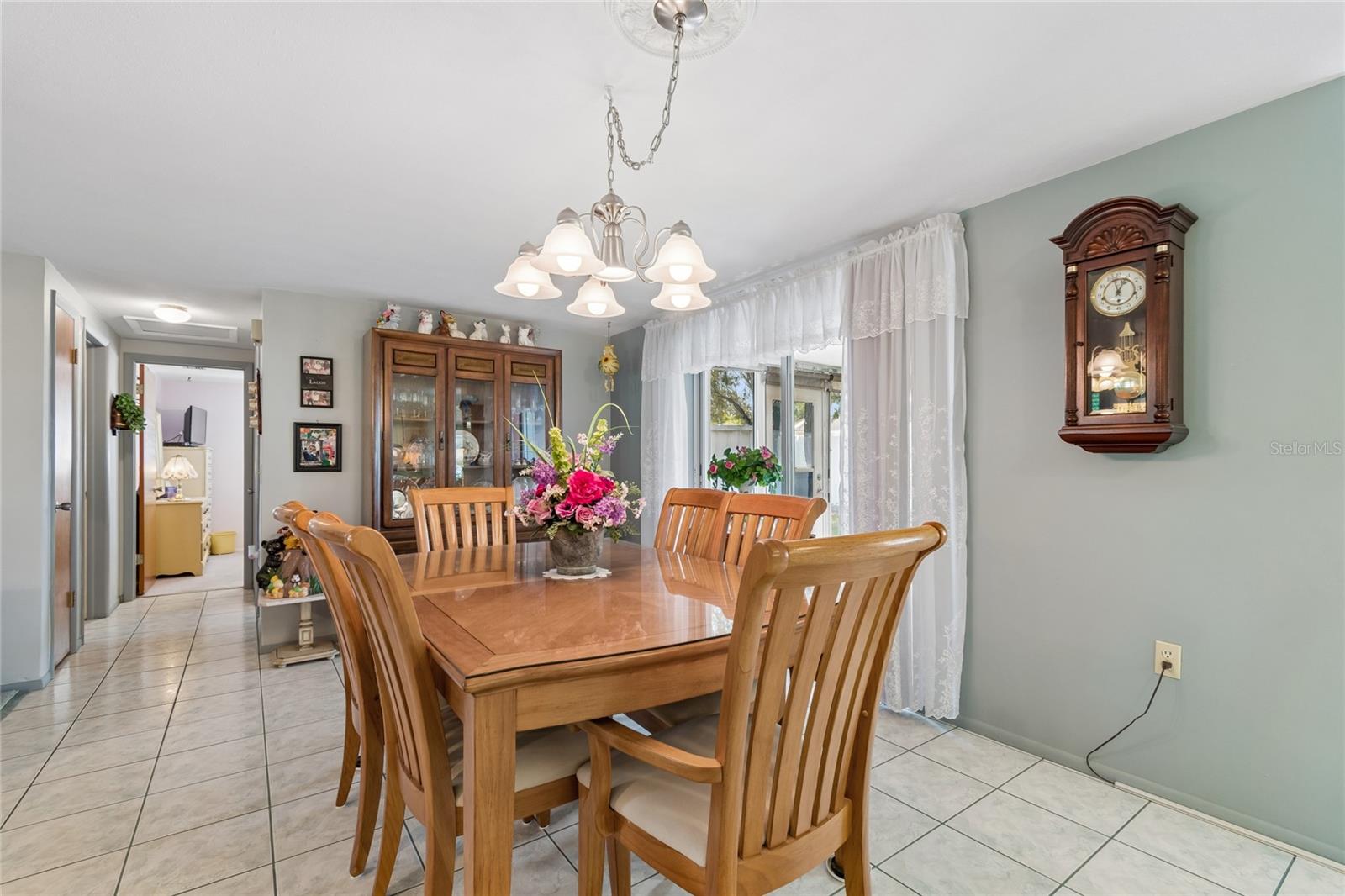 HOLIDAY GARDENS ESTATES - Residential