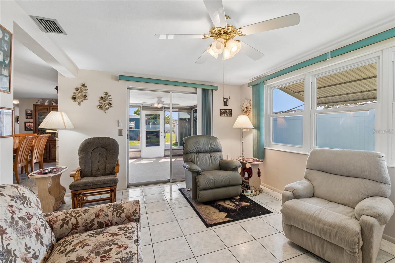 HOLIDAY GARDENS ESTATES - Residential