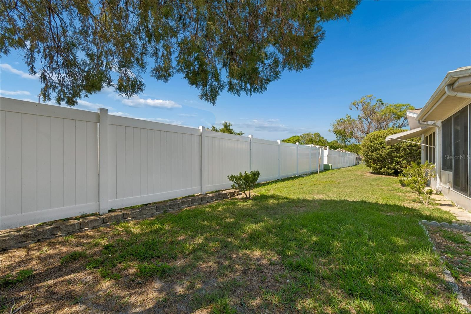 HOLIDAY GARDENS ESTATES - Residential