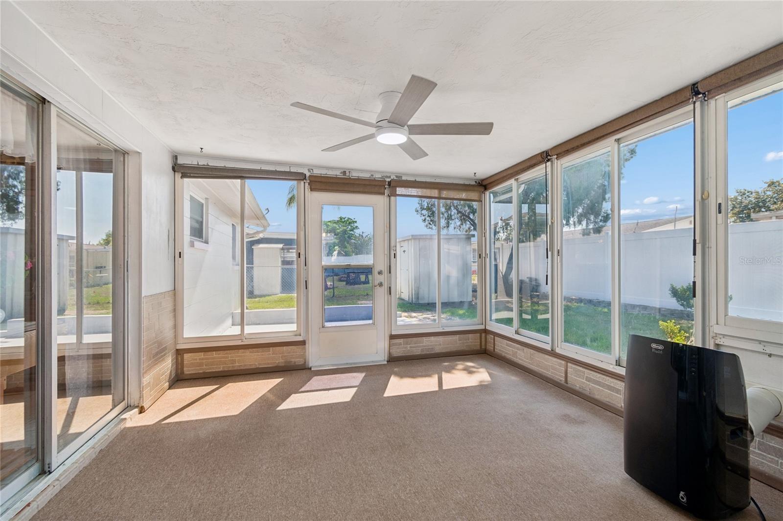 HOLIDAY GARDENS ESTATES - Residential