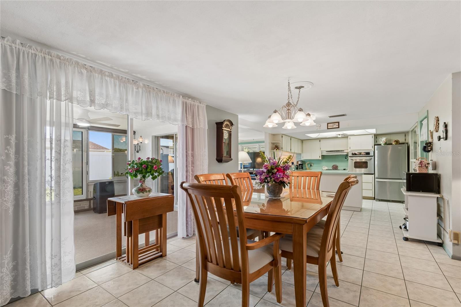 HOLIDAY GARDENS ESTATES - Residential