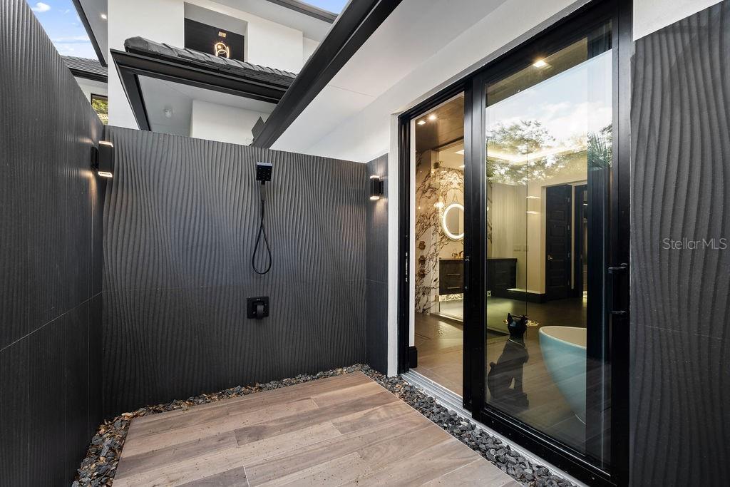 ISLEWORTH - Residential