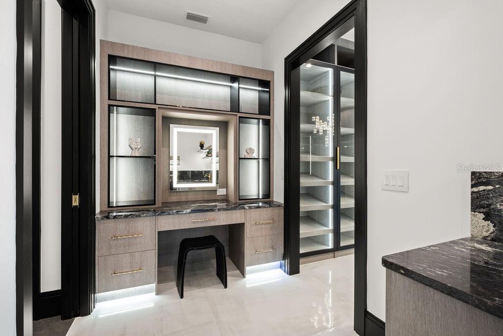 ISLEWORTH - Residential