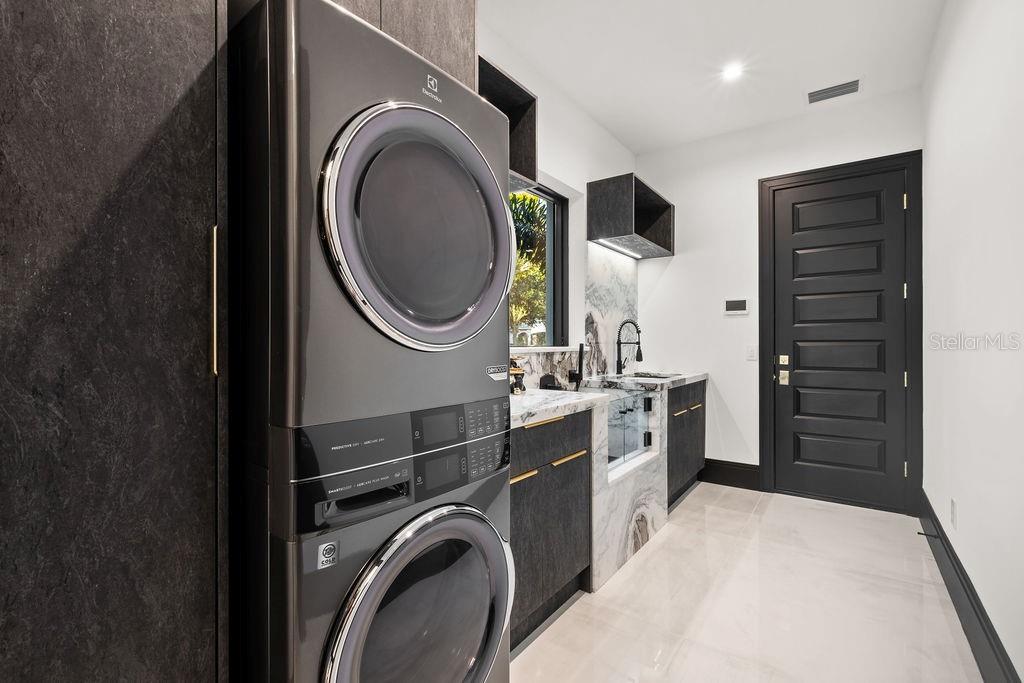 ISLEWORTH - Residential