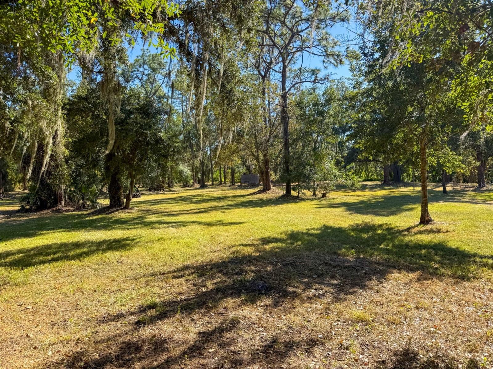 WILLOW SHORES - Residential Lease