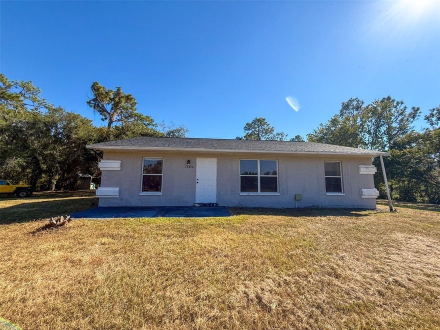 BLACK FRIDAY SALE. JUST REDUCED $300. Peaceful rural living with plenty of room to roam. This updated 3-bedroom, 3-bath home sits on over 5 acres of land — approximately 1.5 acres are partially fenced, ideal for horses or outdoor hobbies. The property features an OPEN BARN and STORAGE SHED, offering excellent space for equipment, animals, or projects.
Inside, the home has been tastefully updated with modern tile flooring throughout, a BRIGHT OPEN-CONCEPT LAYOUT, and a REMODELED KITCHEN complete with GRANITE COUNTERTOPS, STAINLESS STEEL APPLIANCES, and WHITE SHAKER CABINETS. Each bathroom features stylish tilework and updated fixtures for a fresh, contemporary feel.
A LARGE SCREENED-IN PATIO provides the perfect spot to relax and enjoy views of the surrounding oaks and open pasture. There’s also a convenient INDOOR LAUNDRY ROOM with washer and dryer included.
Located on a quiet country road yet still within a short drive of shopping, dining, and major highways, this home combines tranquility with convenience — a perfect retreat for anyone seeking a little extra space and privacy.