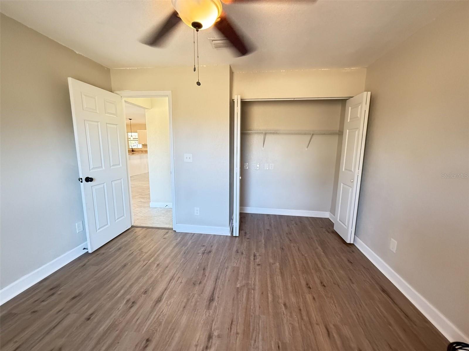 WILLOW SHORES - Residential Lease