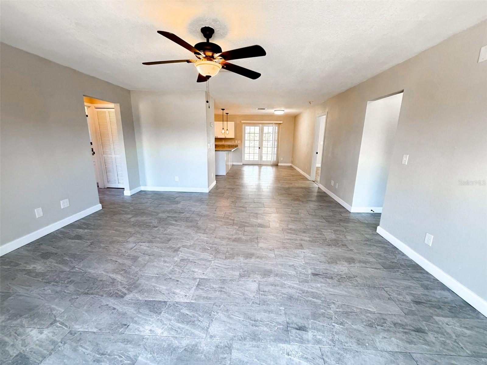 WILLOW SHORES - Residential Lease