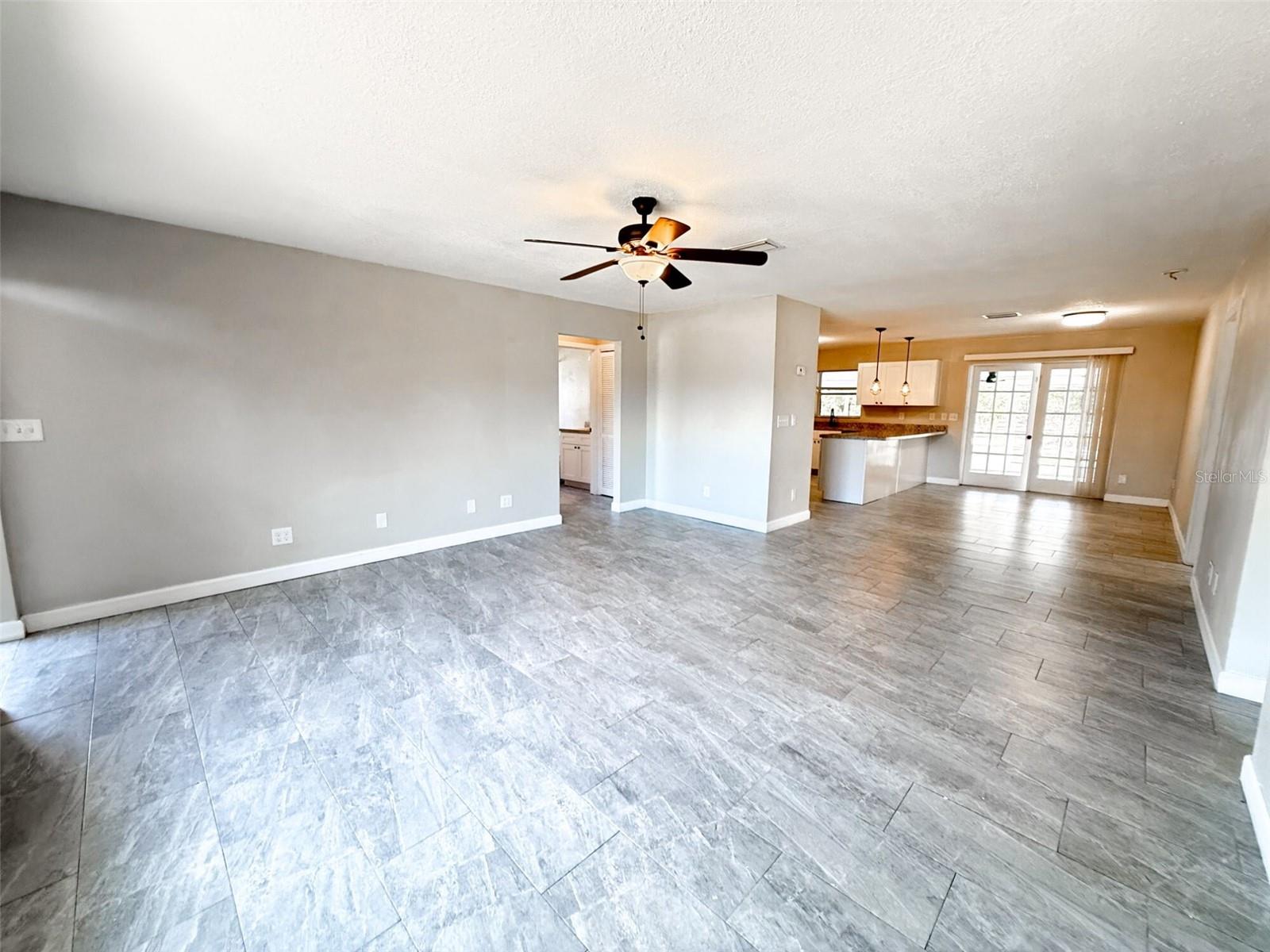 WILLOW SHORES - Residential Lease