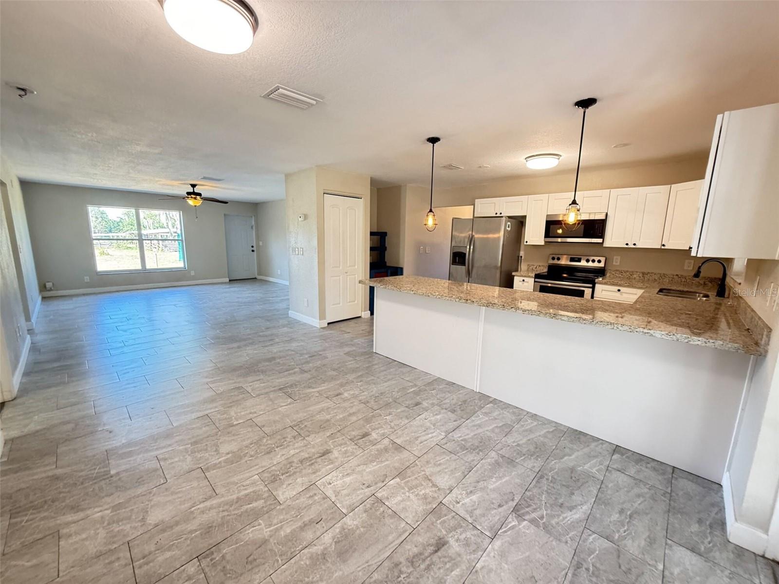 WILLOW SHORES - Residential Lease