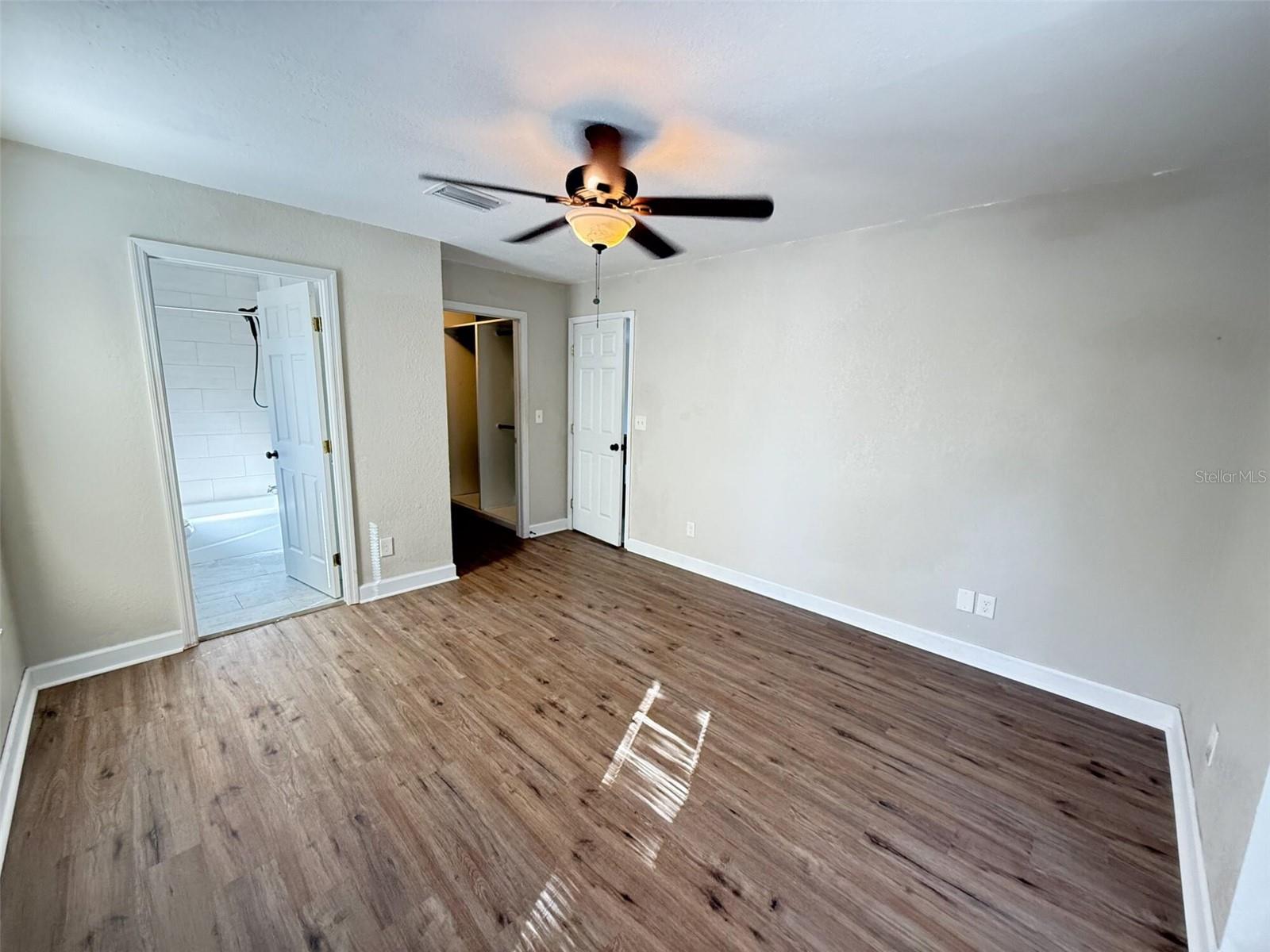 WILLOW SHORES - Residential Lease