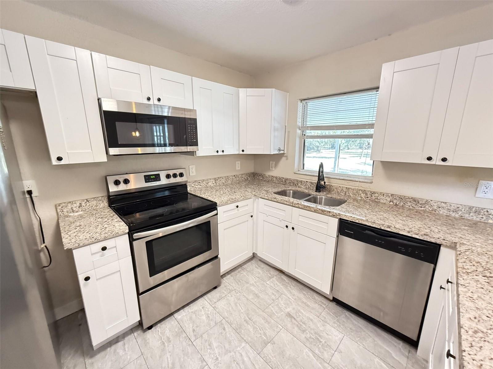 WILLOW SHORES - Residential Lease