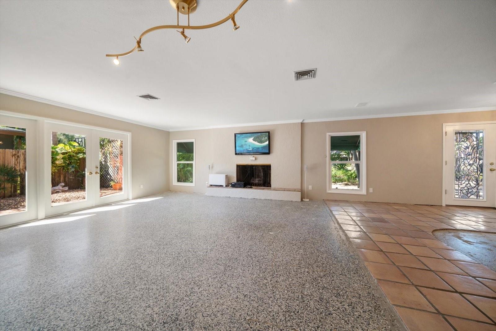 VILLA PARK ESTATES - Residential
