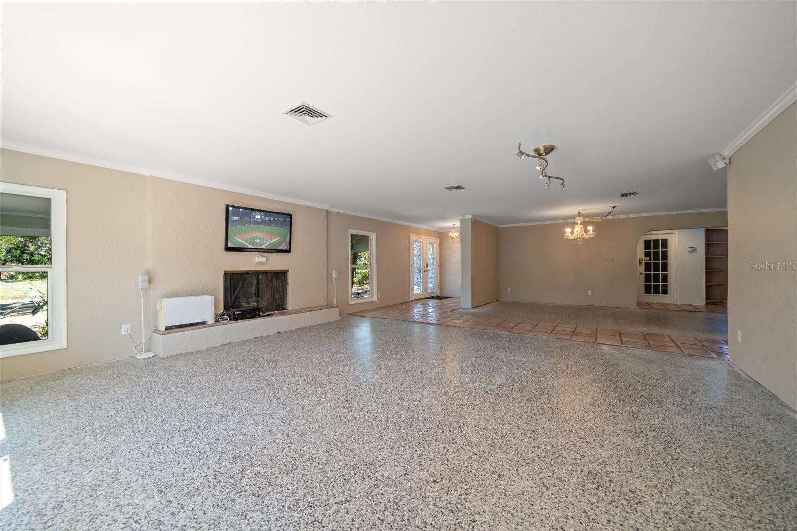 VILLA PARK ESTATES - Residential