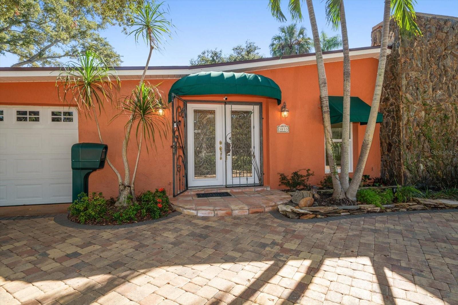 VILLA PARK ESTATES - Residential