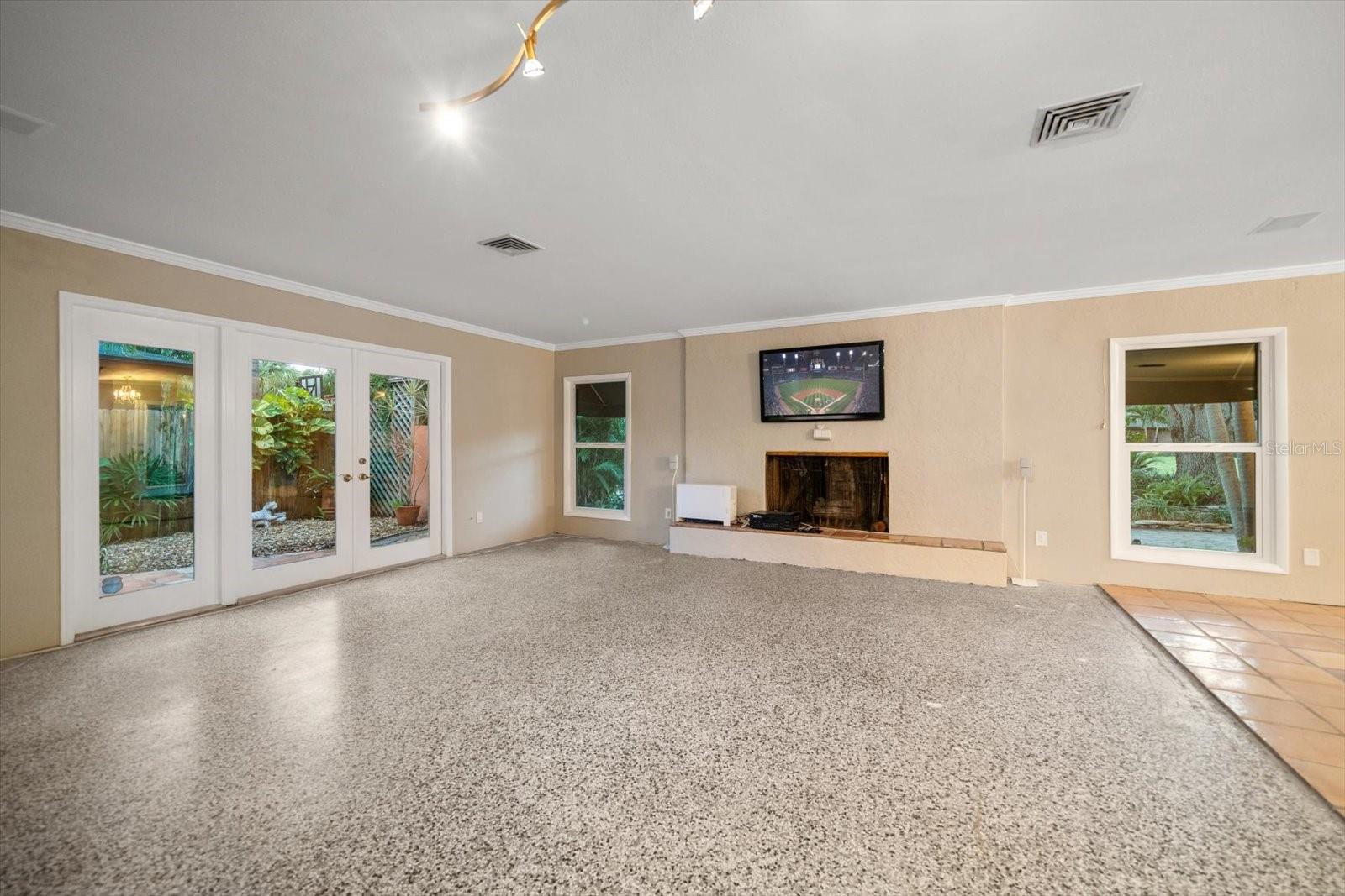 VILLA PARK ESTATES - Residential